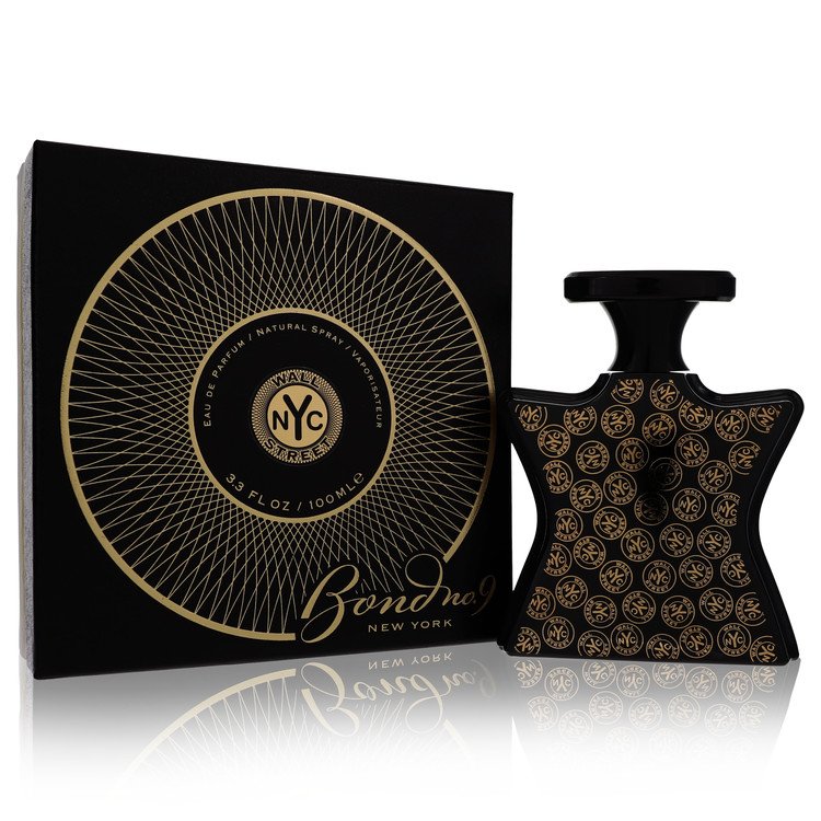 Bond No. 9 Wall Street Perfume bottle with cucumber, sea kale, citrus, lavender, vetiver, musk and ambergris
